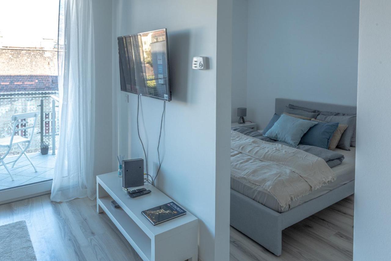 Dob36 Apartment With Free Private Parking And Balcony Budapeste Exterior foto
