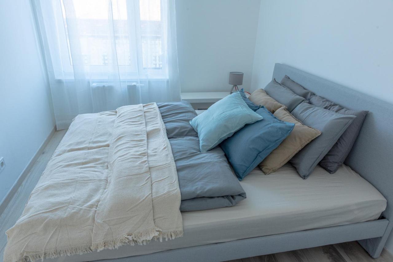 Dob36 Apartment With Free Private Parking And Balcony Budapeste Exterior foto