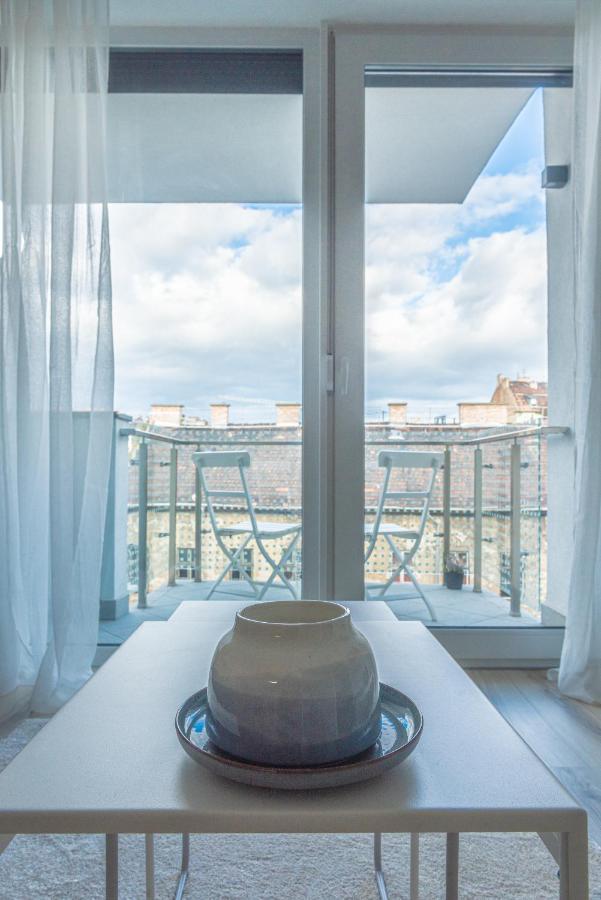 Dob36 Apartment With Free Private Parking And Balcony Budapeste Exterior foto