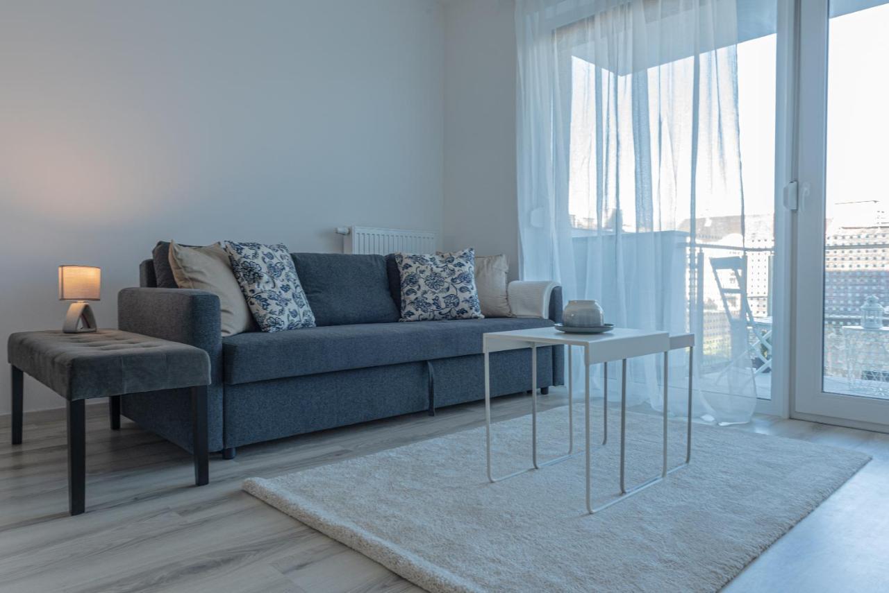 Dob36 Apartment With Free Private Parking And Balcony Budapeste Exterior foto
