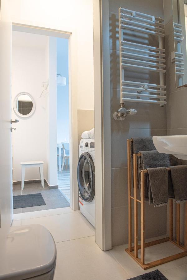 Dob36 Apartment With Free Private Parking And Balcony Budapeste Exterior foto