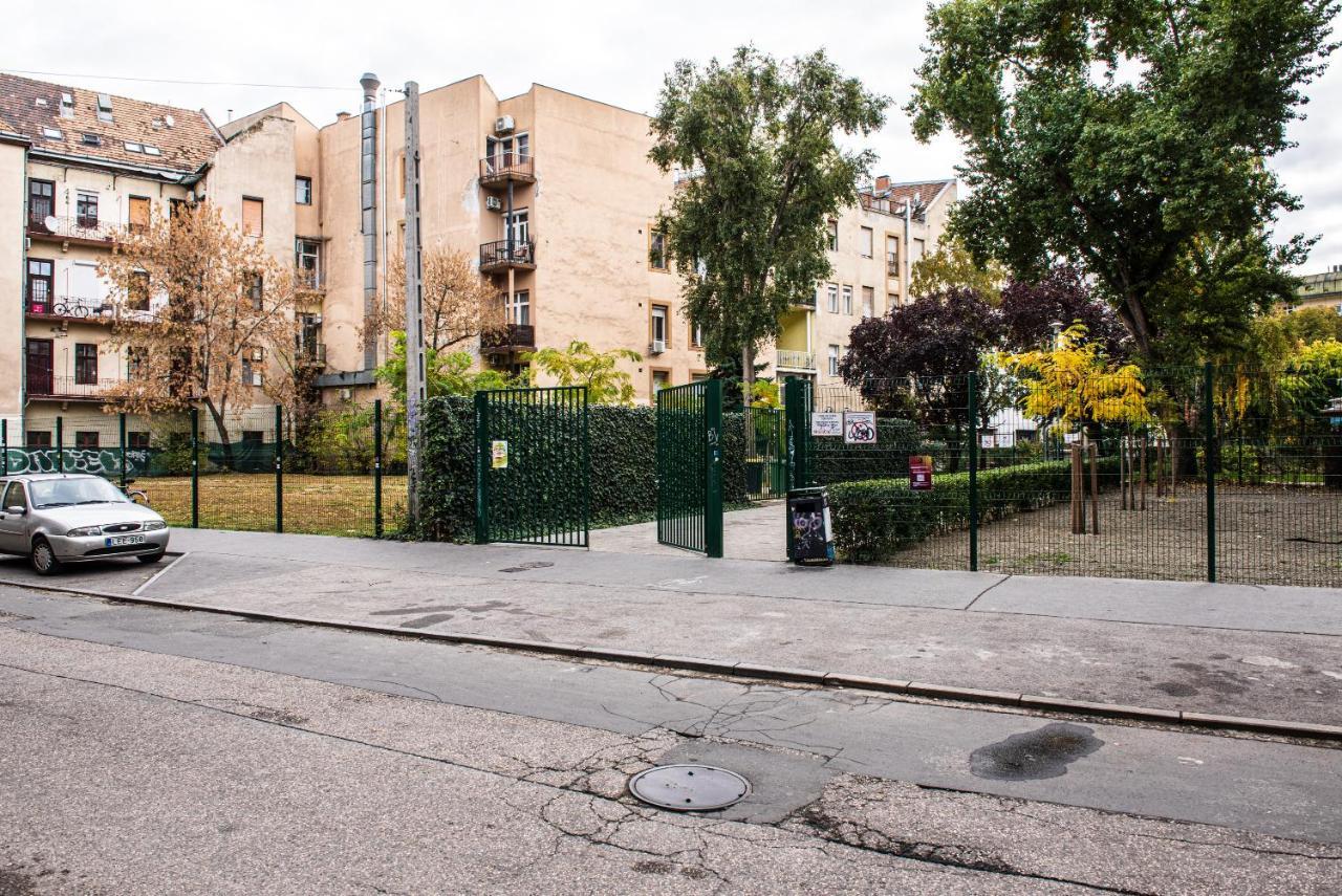 Dob36 Apartment With Free Private Parking And Balcony Budapeste Exterior foto
