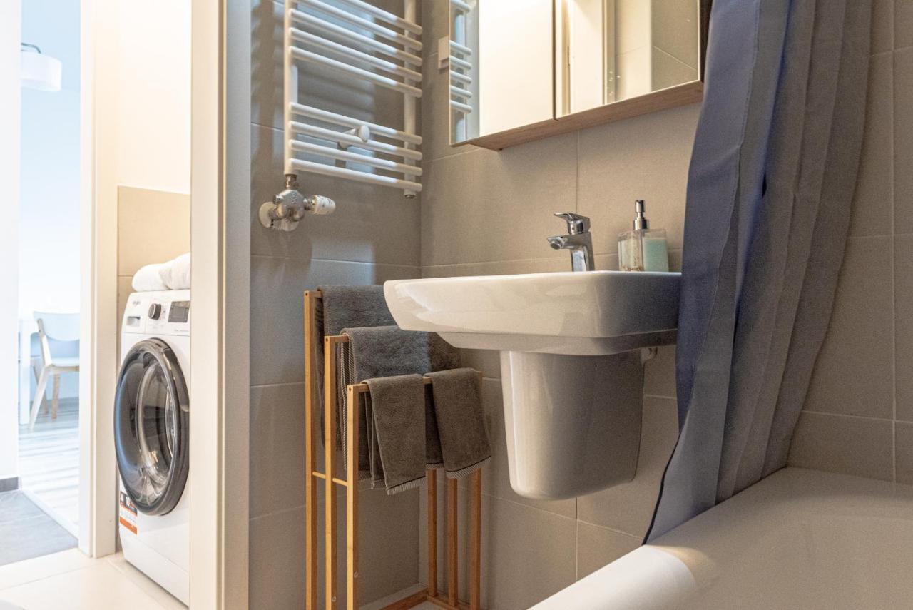 Dob36 Apartment With Free Private Parking And Balcony Budapeste Exterior foto