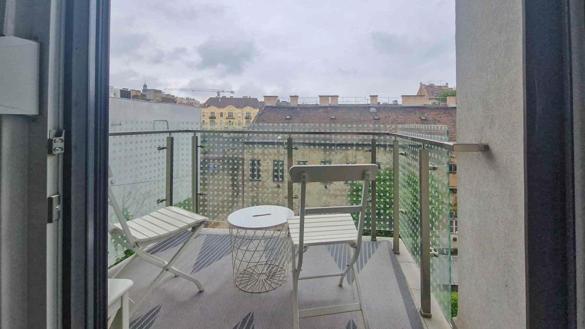 Dob36 Apartment With Free Private Parking And Balcony Budapeste Exterior foto